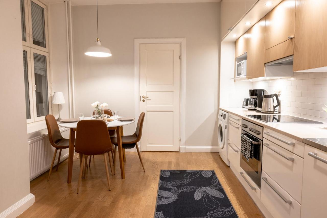 2Ndhomes Helsinki Center Apartment With Sauna Bagian luar foto
