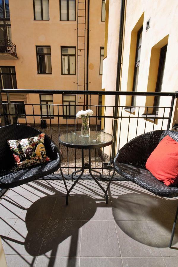 2Ndhomes Helsinki Center Apartment With Sauna Bagian luar foto
